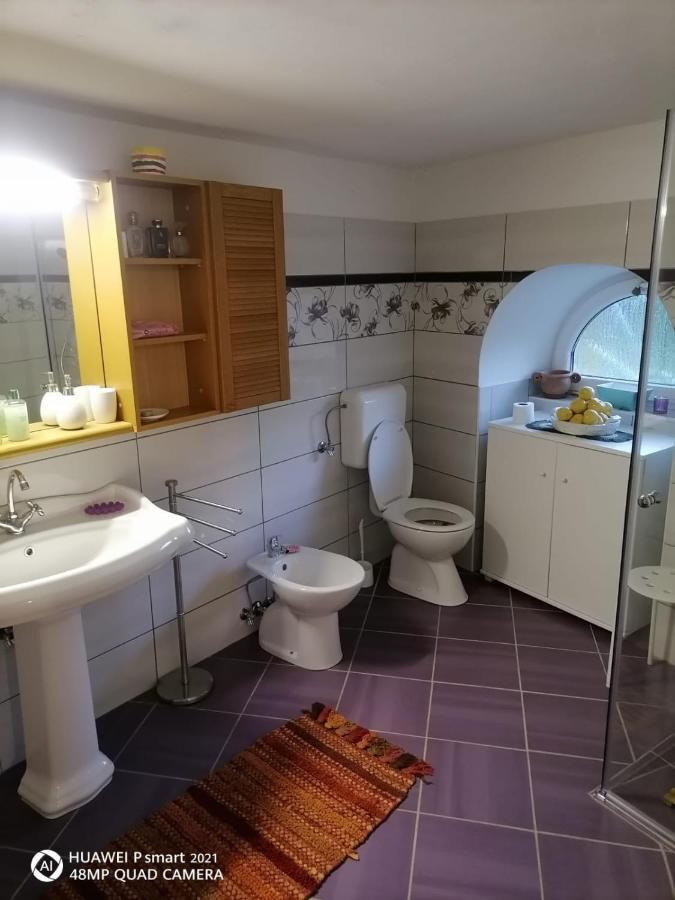 Kalista Villa Jurdani Buitenkant foto